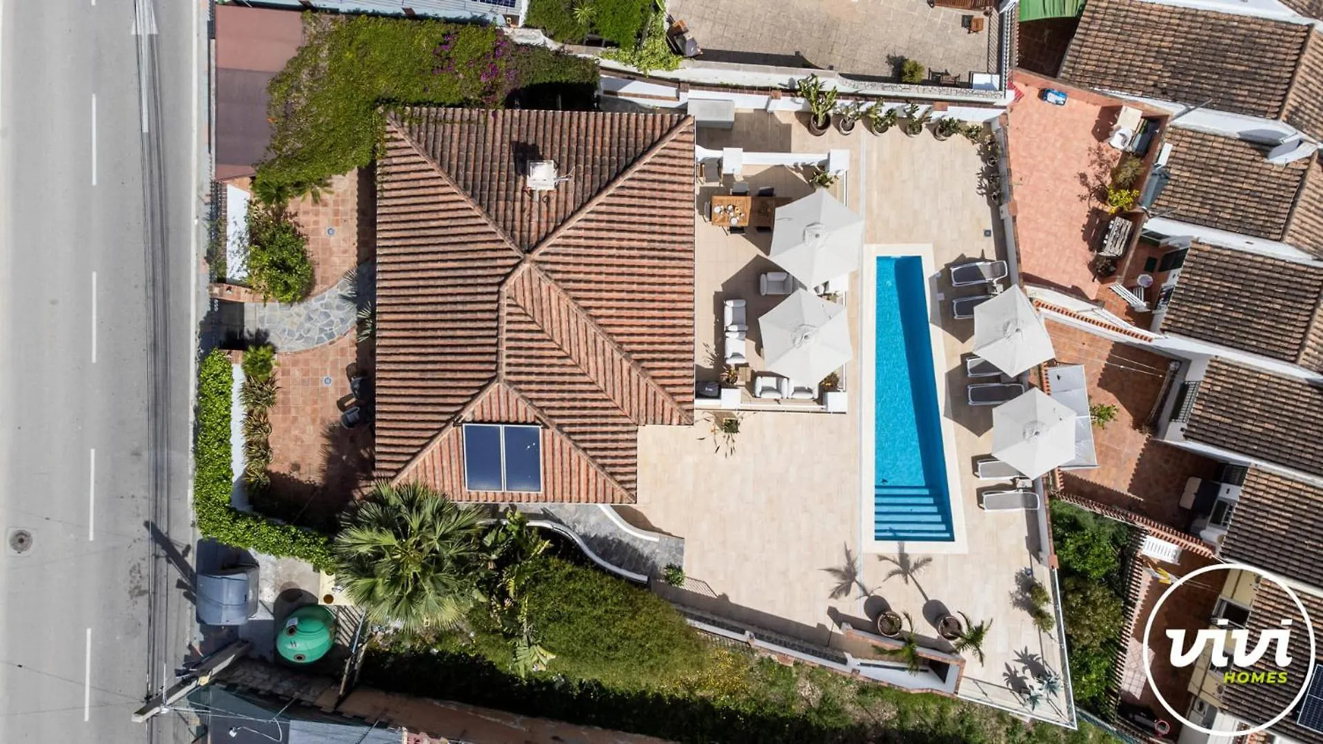 Vivi Homes - Villa Tamarindos Михас